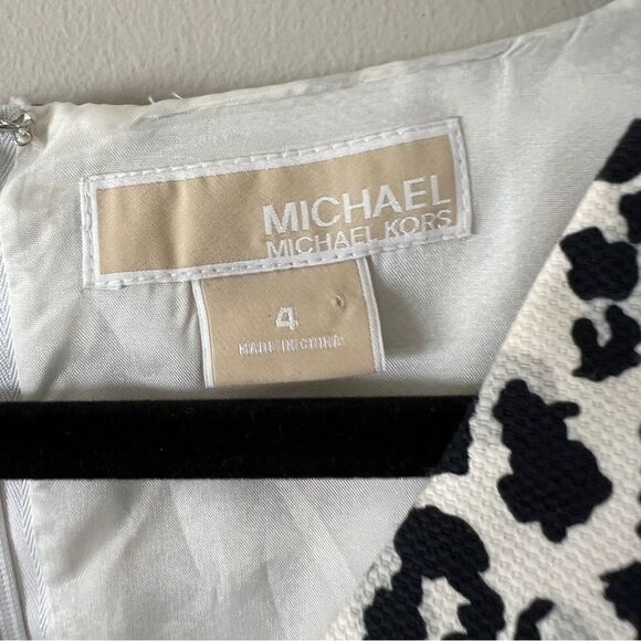 Michael Kors Sleeveless Textured Cross Front Animal Print Sheath Dress Size 4 - Picture 3 of 9